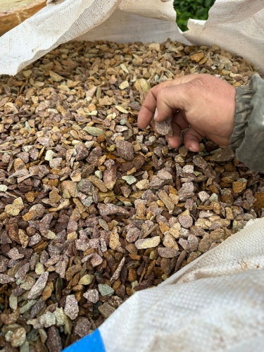 Златолит персиковый декоративная каменная крошка купить в Березниках