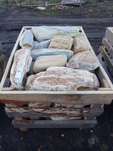 Златолит жёлтый, жёлто-зелёный глыбки и валуны для ланшафтного дизайна купить в Березниках