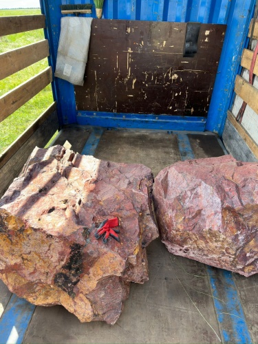 Ландшафтные глыбы красно-фиолетовые 200-1000 килограмм купить в Березниках