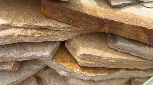 Плитняк златолит жёлтый золотистый для отмостки купить в Березниках