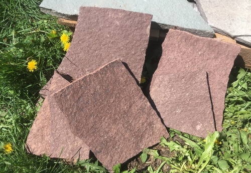 Плитняк лемезит бордовый для цоколя 1,5-2 см купить в Березниках