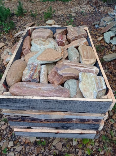 Златолит жёлтый, жёлто-зелёный глыбки и валуны для ланшафтного дизайна купить в Березниках