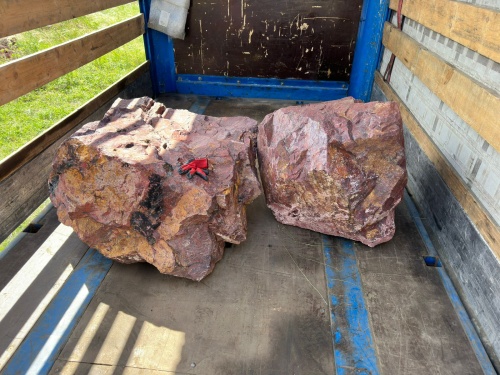 Ландшафтные глыбы красно-фиолетовые 200-1000 килограмм купить в Березниках