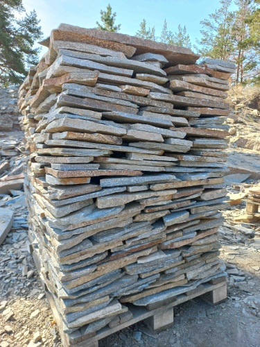 Плитняк златолит серебристый для цоколя, отмостки купить в Березниках