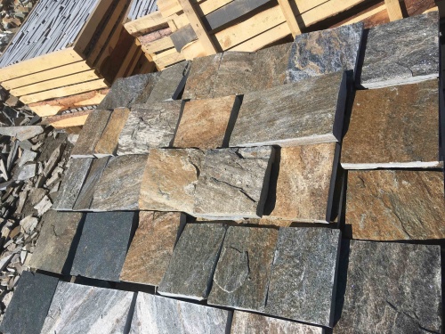 Плитка пилёная златолит Уральский для цоколя, отмостки купить в Березниках