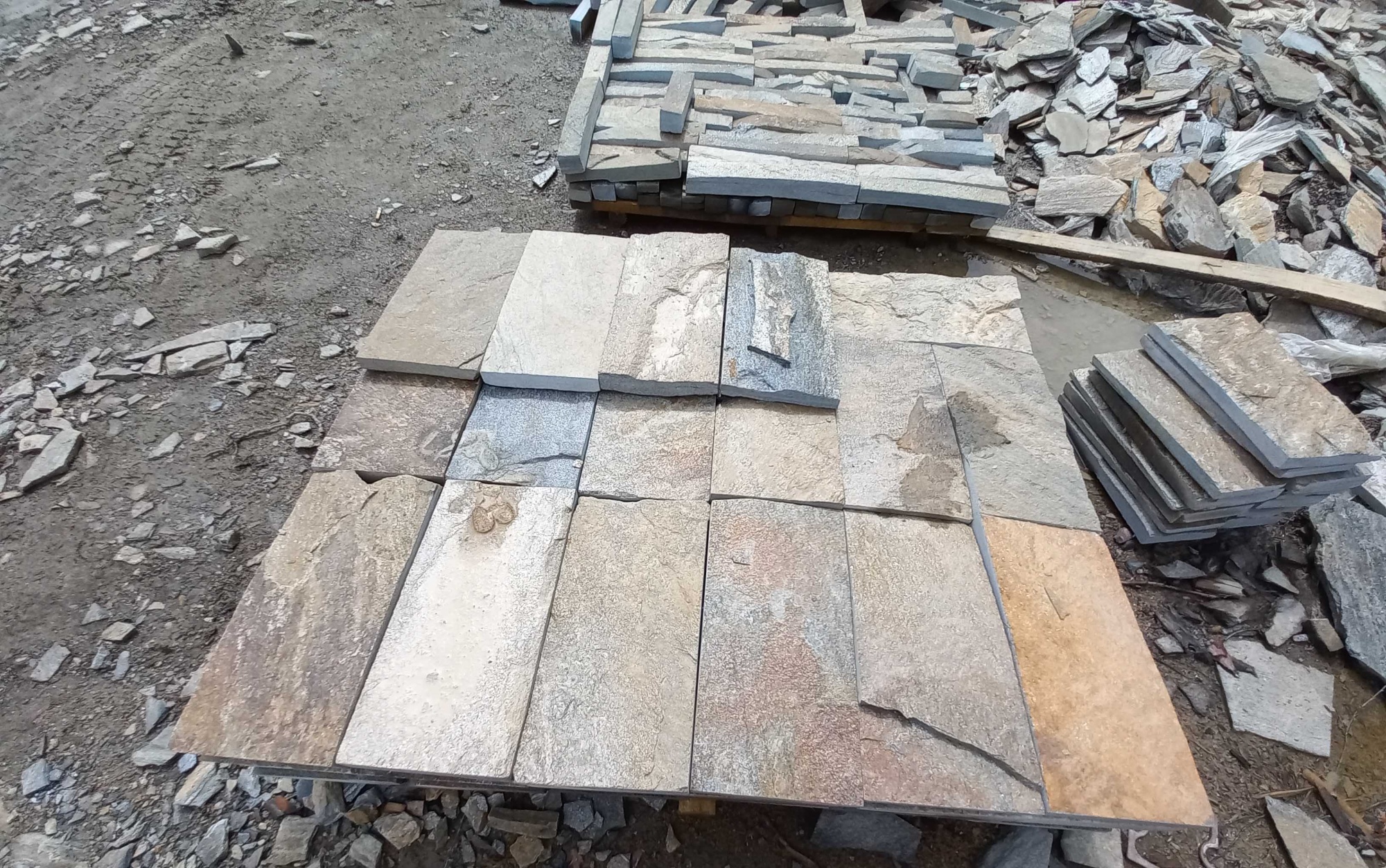 Плитка пилёная златолит Уральский для фасада купить в Березниках