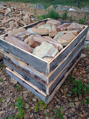 Златолит жёлтый, жёлто-зелёный глыбки и валуны для ланшафтного дизайна купить в Березниках