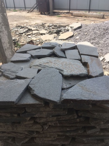 Златолит серебристый галтованный для цоколя купить в Березниках